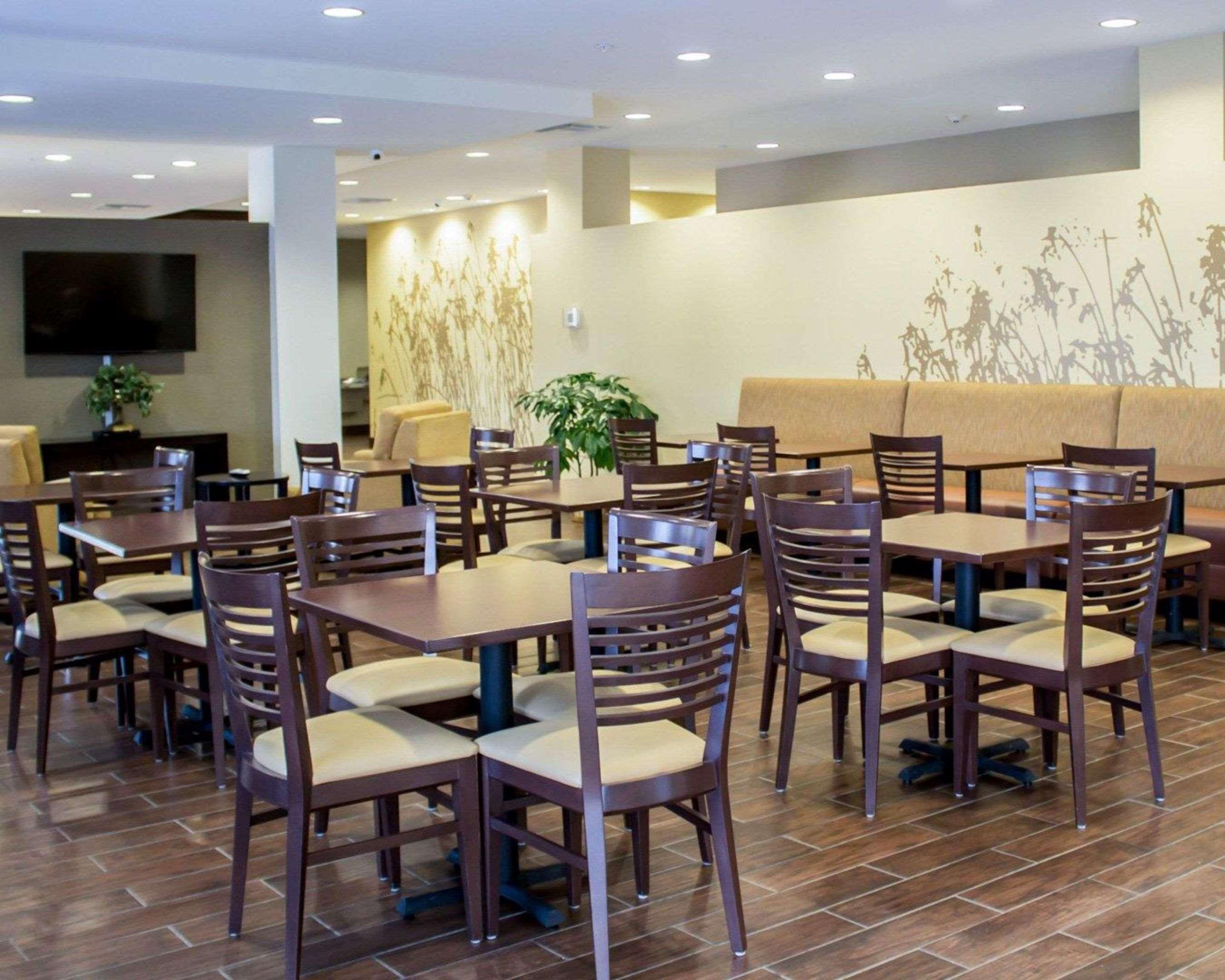 Sleep Inn & Suites Moundsville - Wheeling Luaran gambar